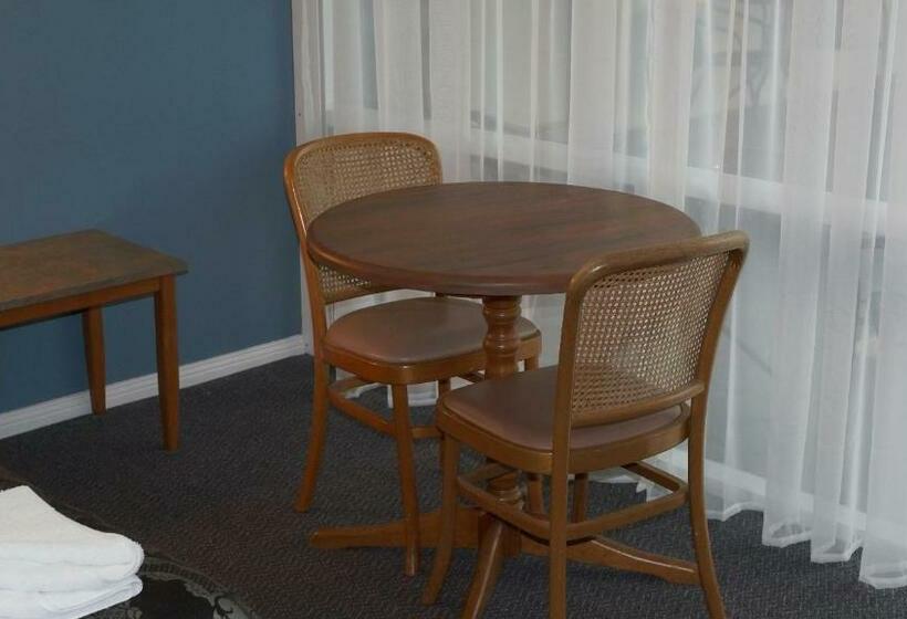 スタンダードルーム, Golden Leaf Motel