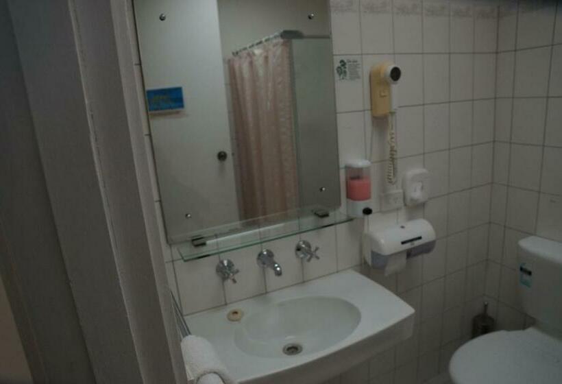 スタンダードルーム, Golden Leaf Motel