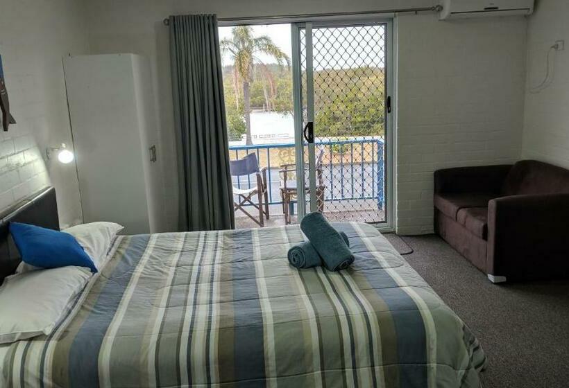 Номер Стандарт, Harrington Village Motel