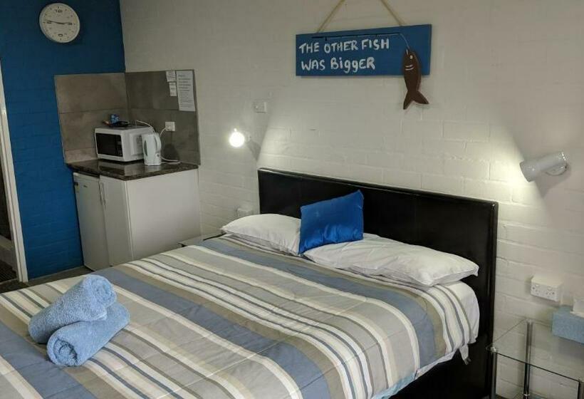 חדר סטנדרט, Harrington Village Motel