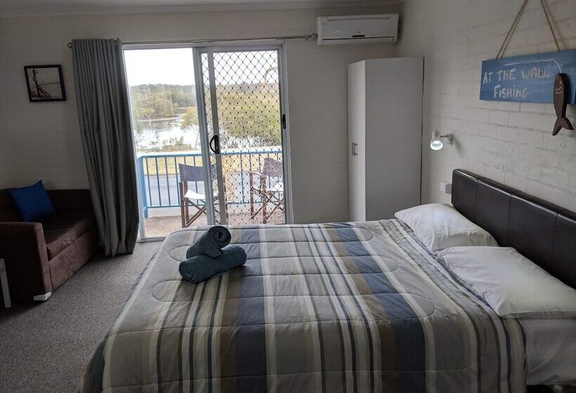 חדר סטנדרט, Harrington Village Motel