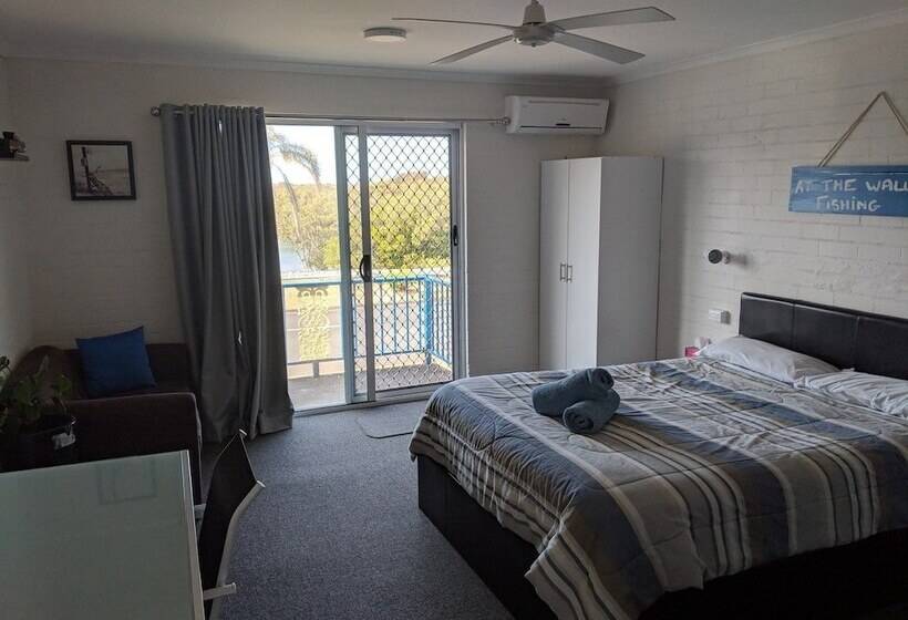 חדר סטנדרט, Harrington Village Motel