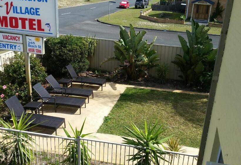 חדר משפחתי, Harrington Village Motel