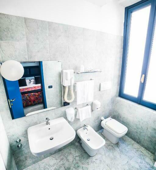 스탠다드 싱글 룸, Byron