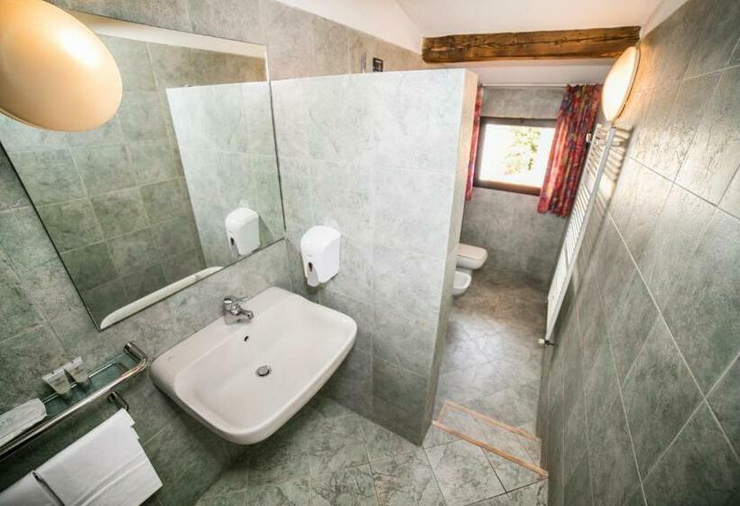 Номер Стандарт, Byron