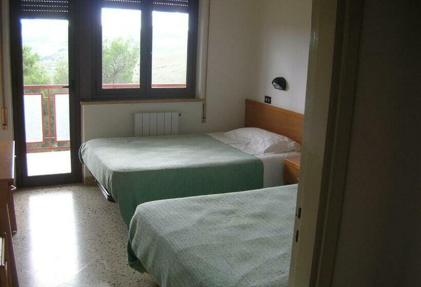 חדר סטנדרט עם מרפסת, Millepini