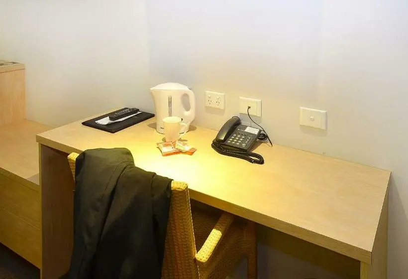 Deluxe-huone, Mackellar Motel