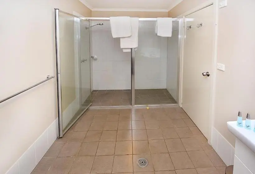 Deluxe-huone, Mackellar Motel