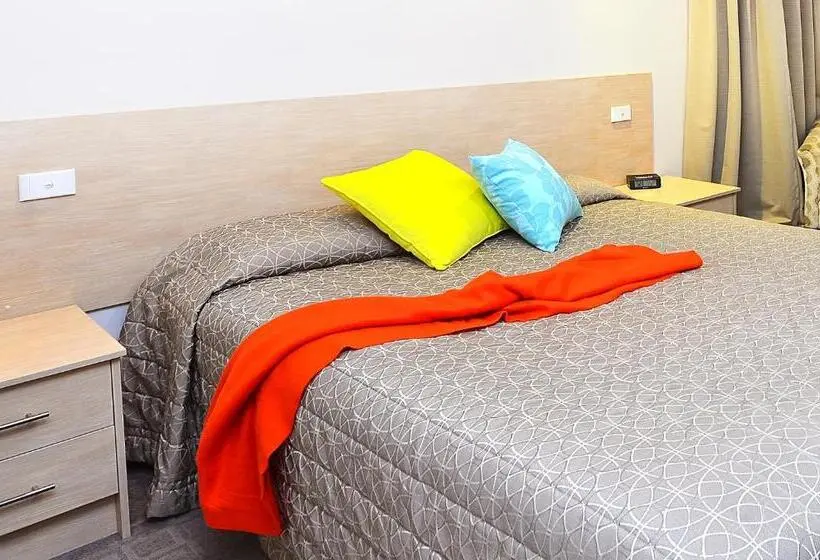 Deluxe-huone, Mackellar Motel