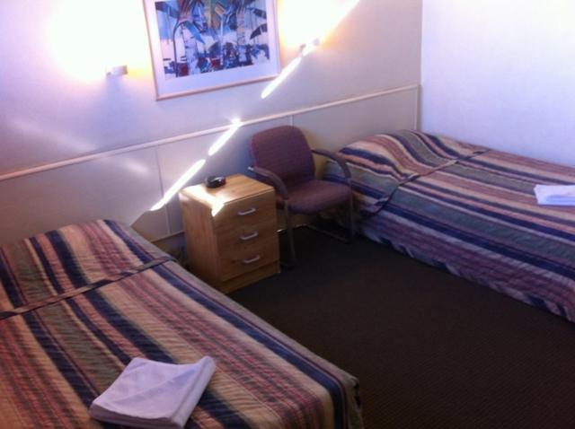 חדר סטנדרט, Mayfield Motel