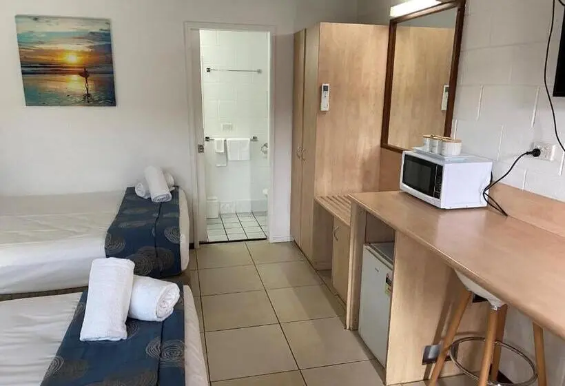 スタンダード4人部屋, Moffat Beach Motel Caloundra