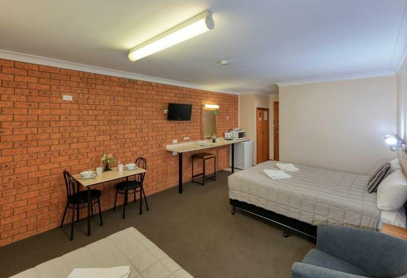 Номер Стандарт, Castlereagh Motor Inn