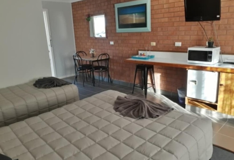 חדר סטנדרט, Castlereagh Motor Inn