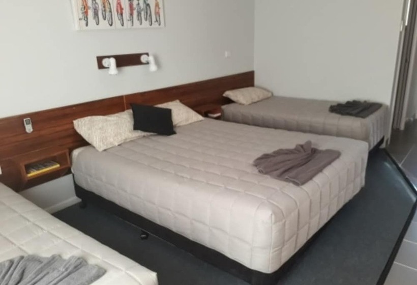 غرفة عائلية, Castlereagh Motor Inn