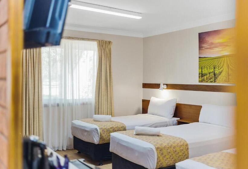 غرفة عائلية, Castlereagh Motor Inn