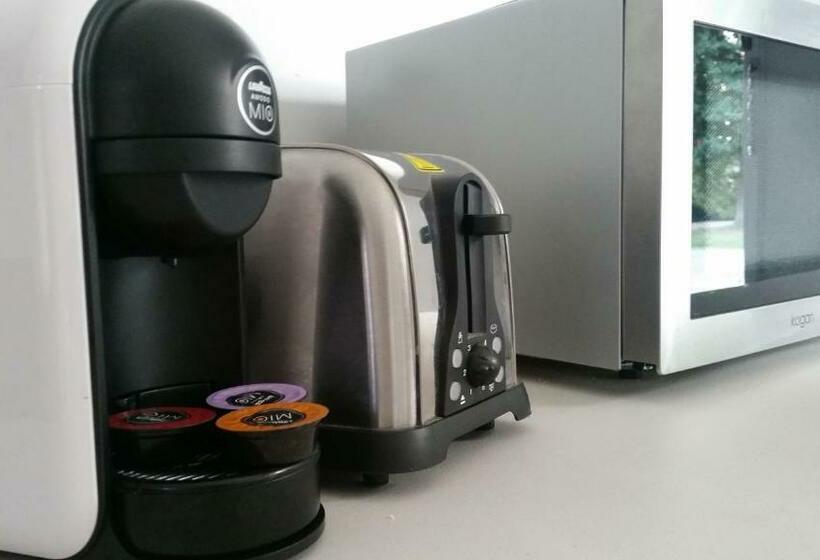 اتاق استاندارد با آشپزخانه, Motel24seven And Apartments