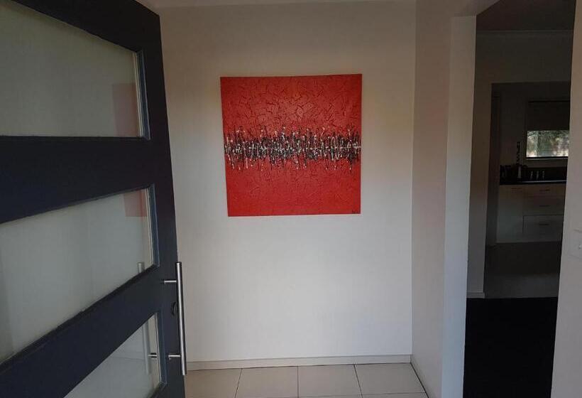 آپارتمان 1 خوابه, Motel24seven And Apartments