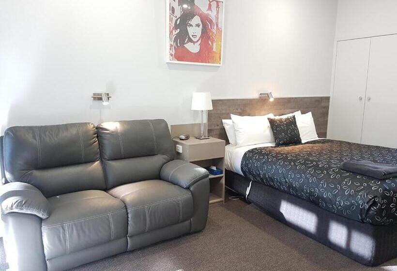 اتاق استاندارد, Motel24seven And Apartments