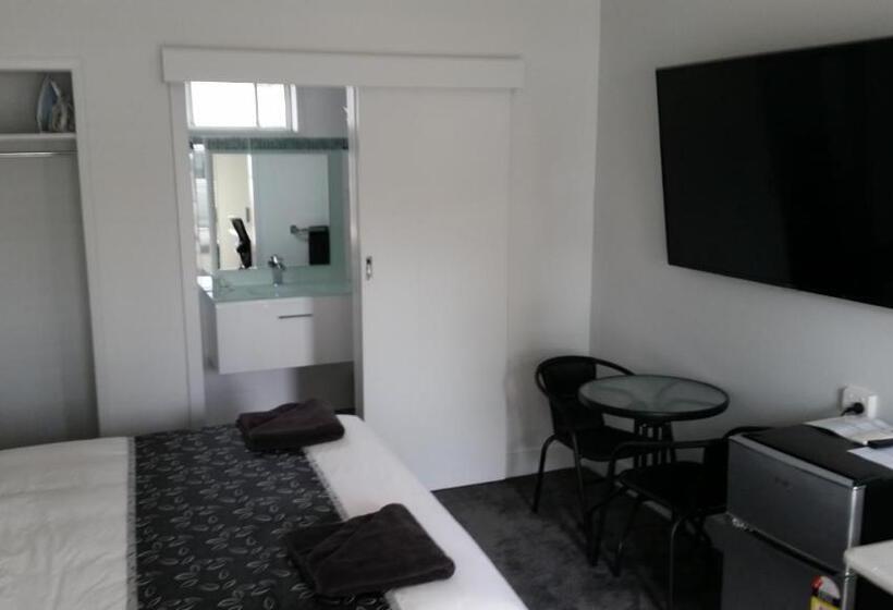 اتاق استاندارد با تخت بزرگ, Motel24seven And Apartments