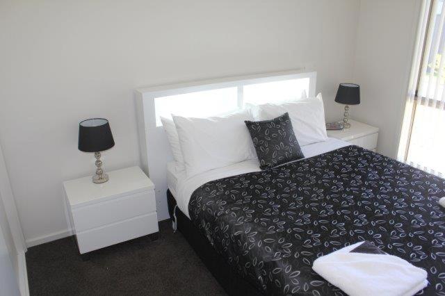 آپارتمان 2 خوابه, Motel24seven And Apartments