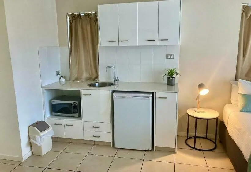 استودیوی استاندارد, Ocean Views Resort Caloundra