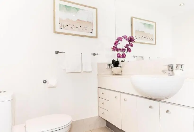 استودیوی استاندارد با چشم‌انداز دریا, Ocean Views Resort Caloundra