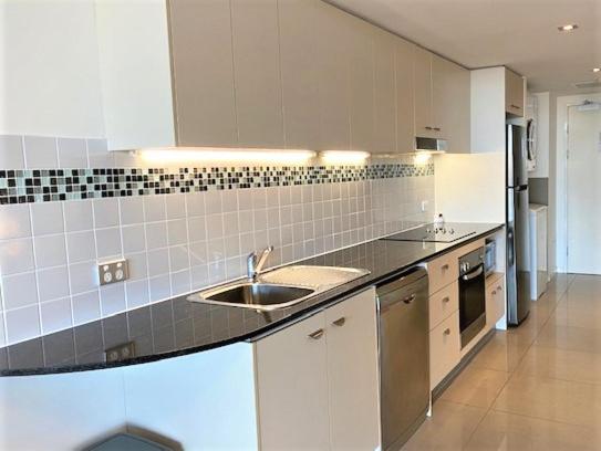Апартаменты Deluxe 1 Спальня Вид на Море, Ocean Views Resort Caloundra