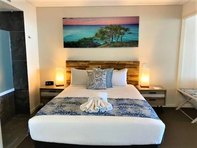 1 Bedroom Deluxe Apartment Sea View, Ocean Views Resort Caloundra