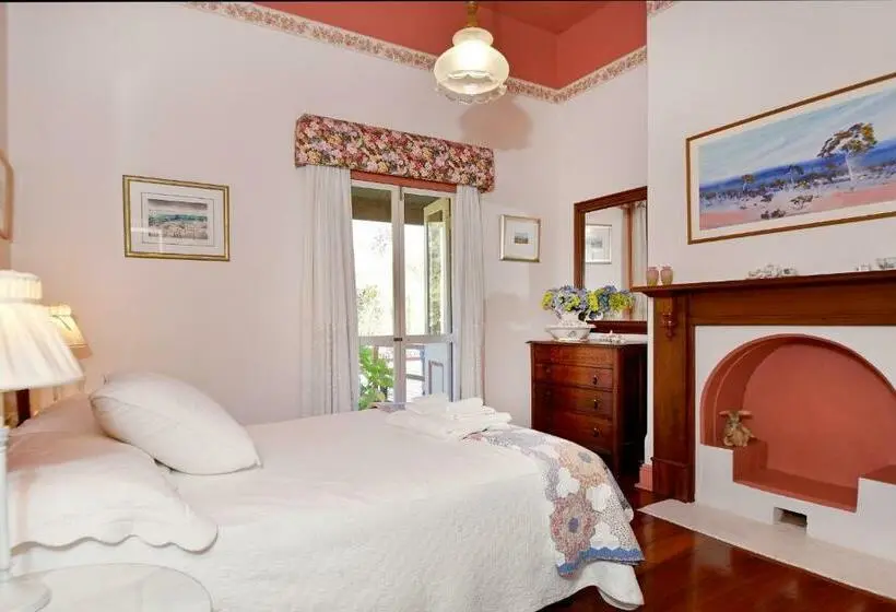Standard-huone Jaettu Kylpyhuone, Ford House Bed & Breakfast