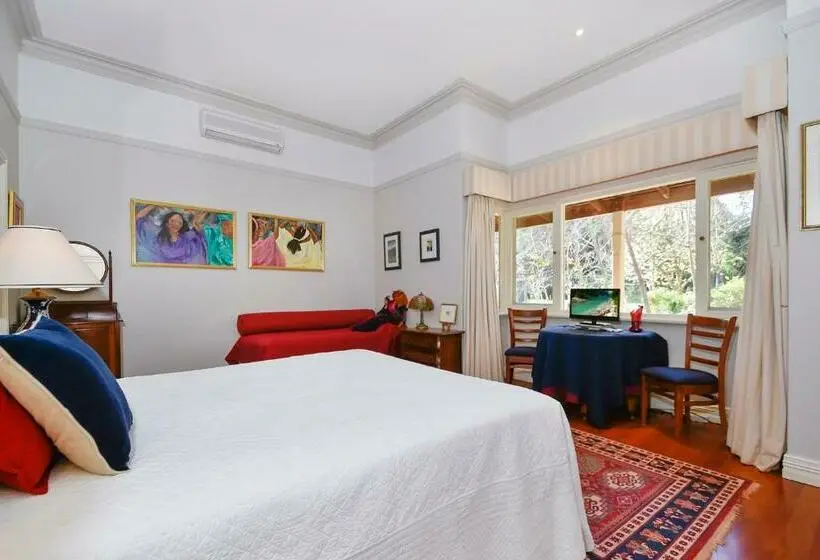 Sviitti, Ford House Bed & Breakfast