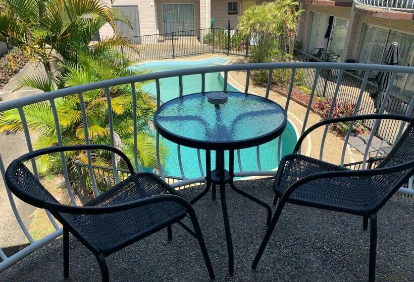 اتاق استاندارد, Tweed Central Motel