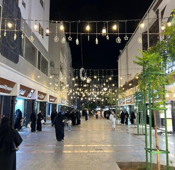 اتاق لوکس, Madinah Deluxe