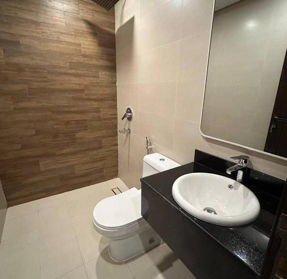 اتاق لوکس چهار تخته, Madinah Deluxe