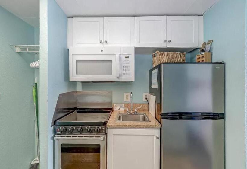 سوئیت با بالکن, Making Memories