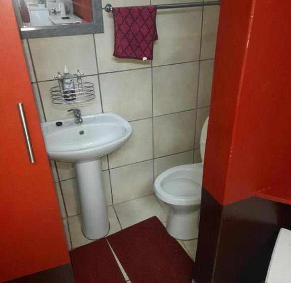 Номер Стандарт Трехместный, Charis Guesthouse