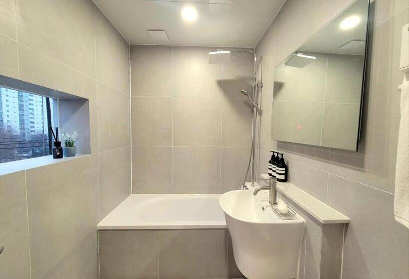 Chambre Standard, Jeong Ansan Seonbu