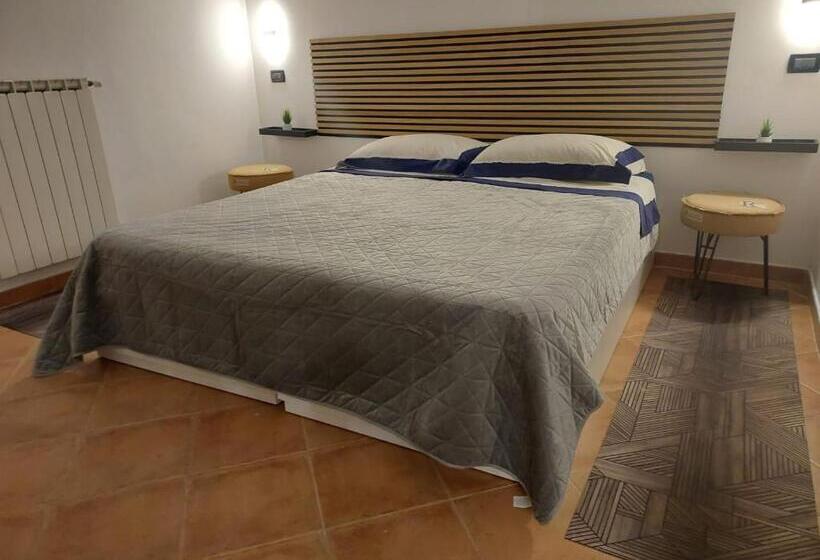 Номер Deluxe, Il Covo Dei Sogni