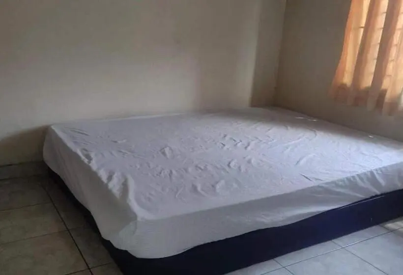 Deluxe-huone, Oyo 93836 Budi Residence 1