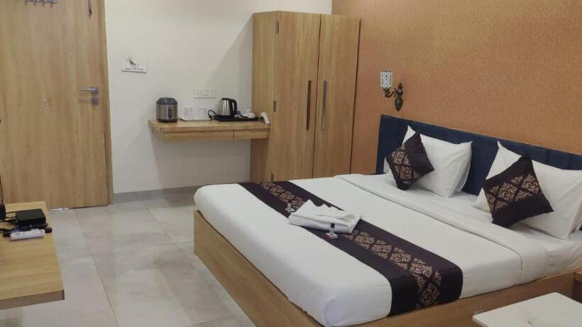 Quarto Deluxe, The Marion