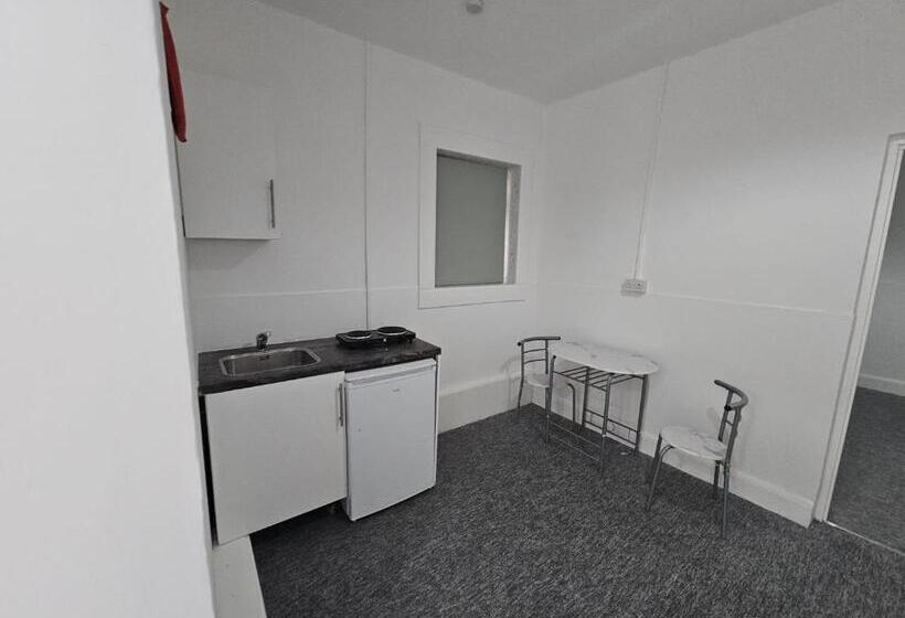 带1个卧室的公寓, Livestay Affordable En Suite Studio Rooms In London, N14