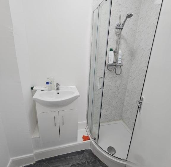 带1个卧室的公寓, Livestay Affordable En Suite Studio Rooms In London, N14