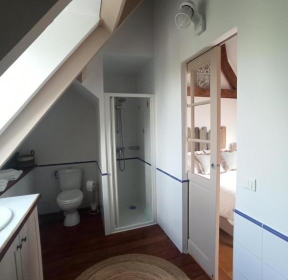 스탠다드 트리플 발코니 룸, Le Cottage Des Falaises