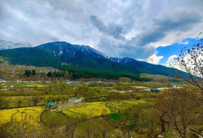 标准间带山景, Lady Pahalgam Resort Operated By Zaara Resorts