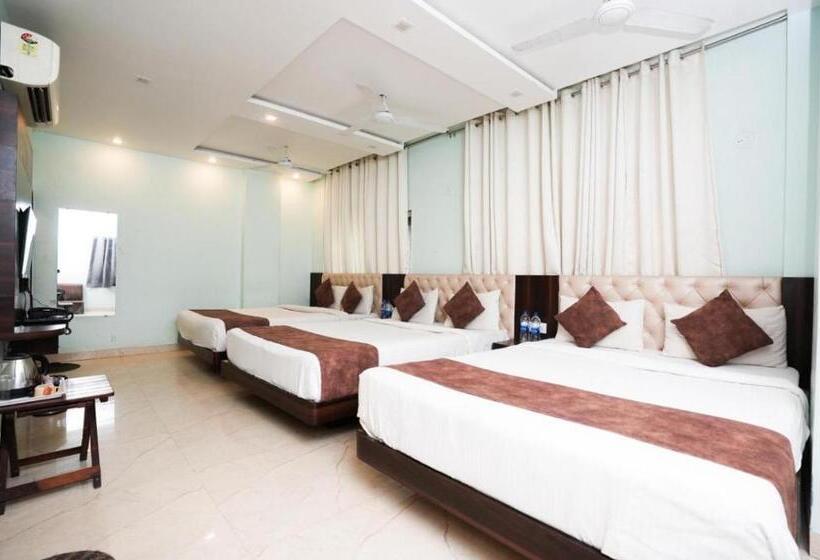 Quarto Familiar, Mangal Mountain View