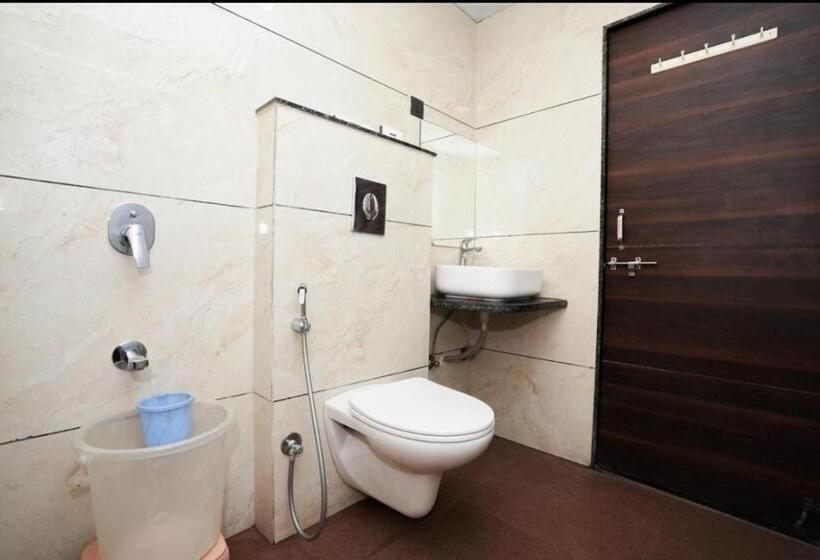 Quarto Familiar, Mangal Mountain View