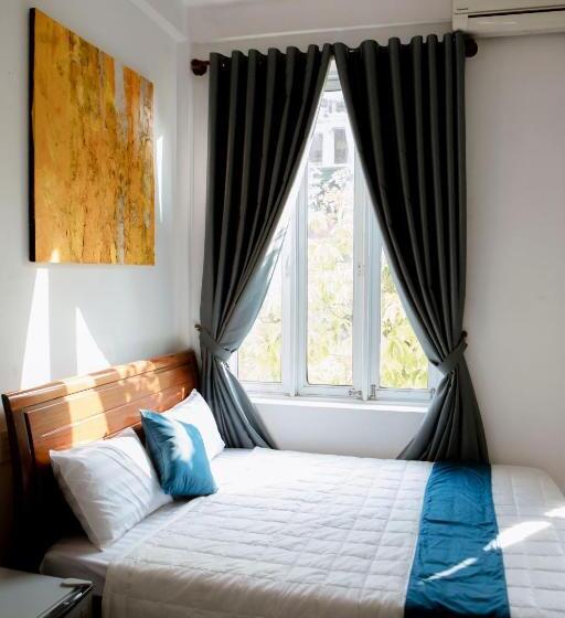 اتاق استاندارد با بالکن, Golden Guesthouse