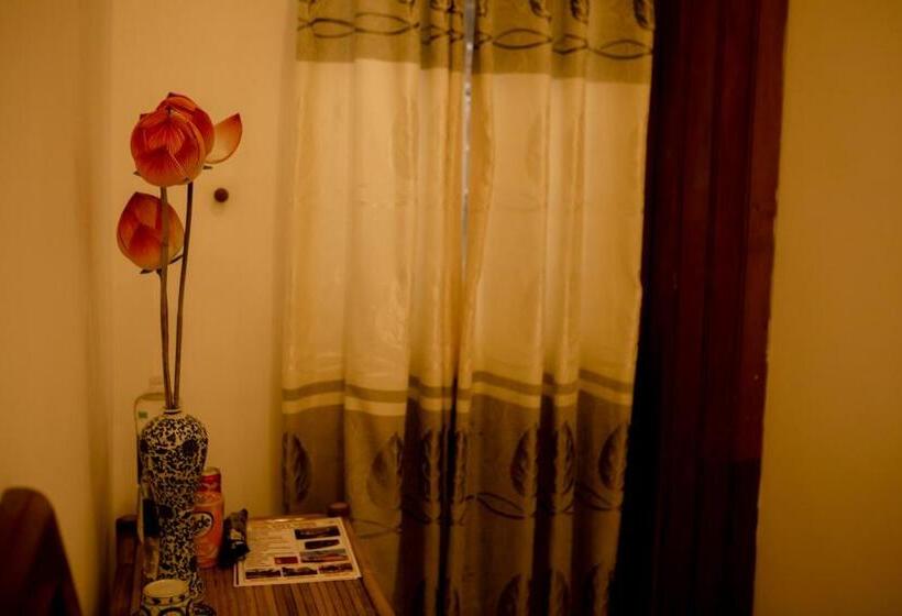 اتاق استاندارد, Golden Guesthouse