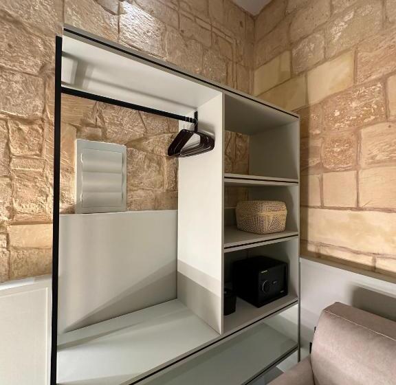 اتاق لوکس, Lorenzo X Casa Norte