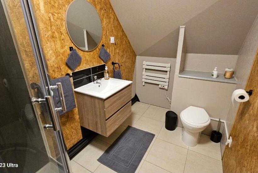 غرفة قياسية, Madame