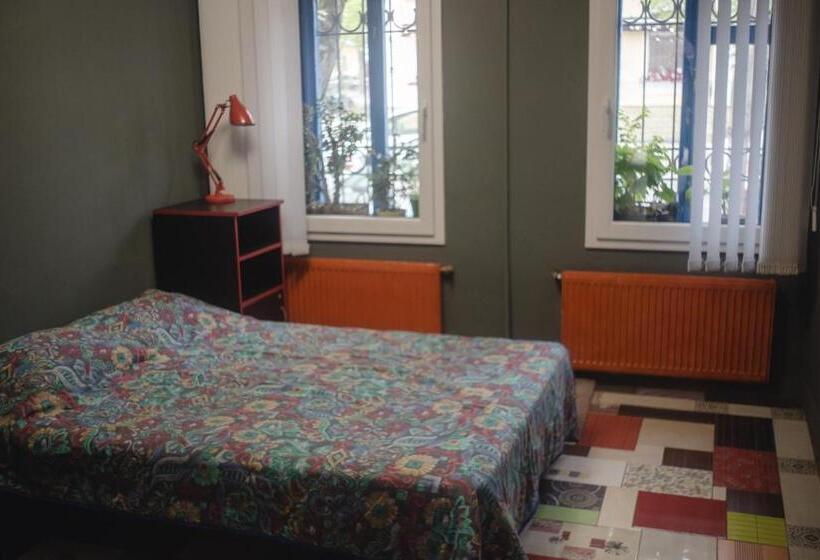 اتاق استاندارد, Mo Wine